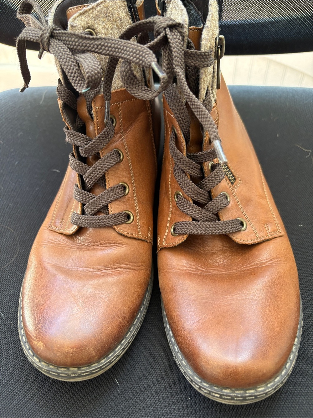 Remonte Tan Leather Chukka Boots with Brown Laces-8